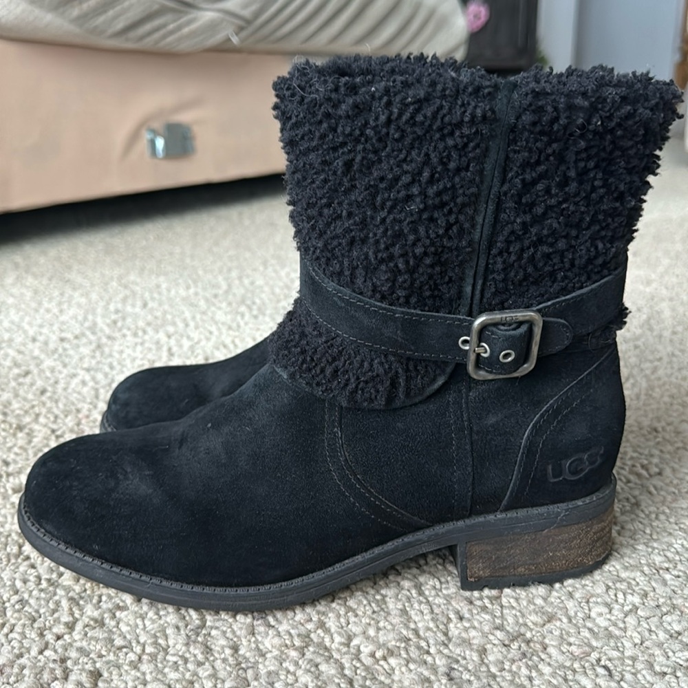 UGG buckle boot